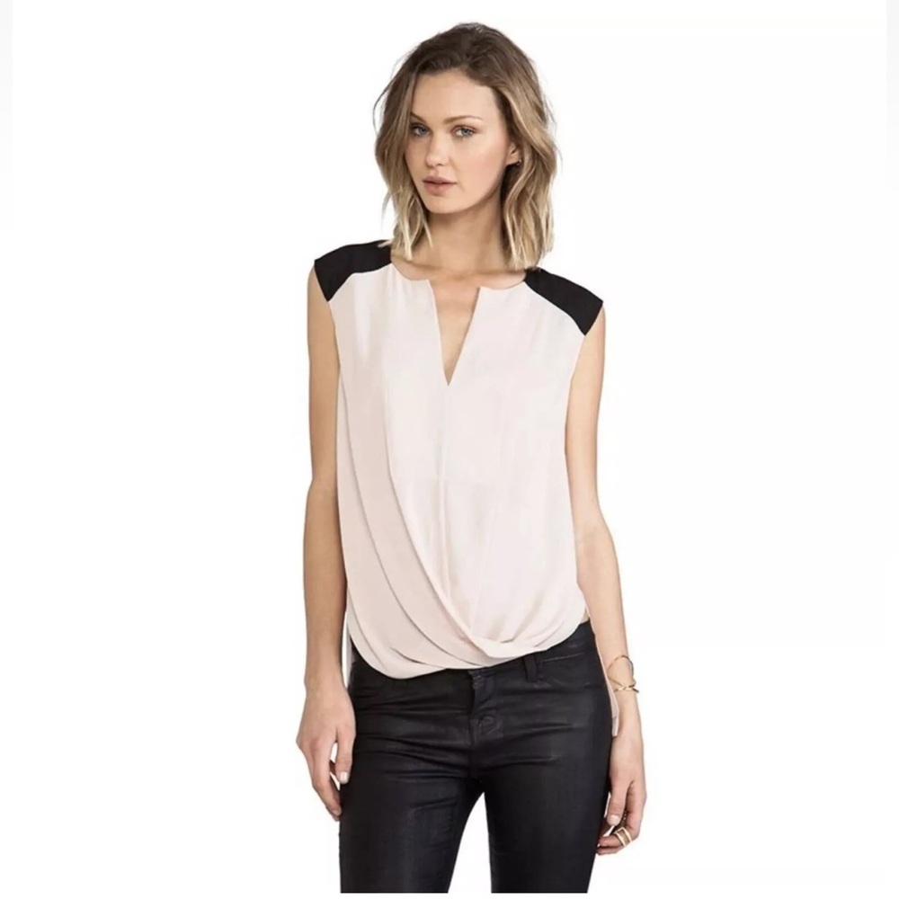 BCBG MAX AZRIA BARE PINK AND BLACK SLEEVELESS  GISELE DRAPE - FRONT TOP SIZE M